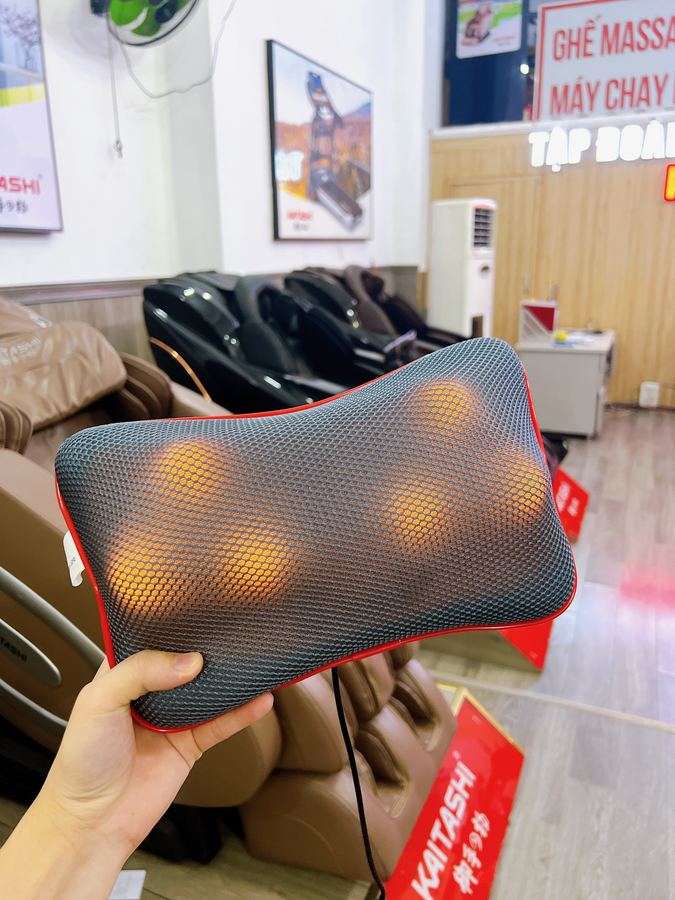 Dân văn phòng đau mỏi vai gáy nên dùng loại máy massage nào?